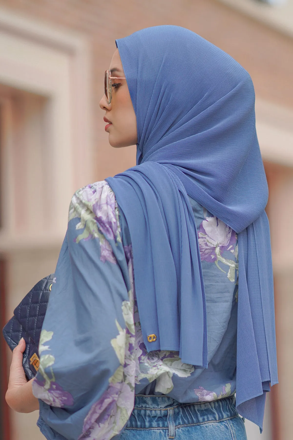 Everyday Pleated Shawl - Riverside